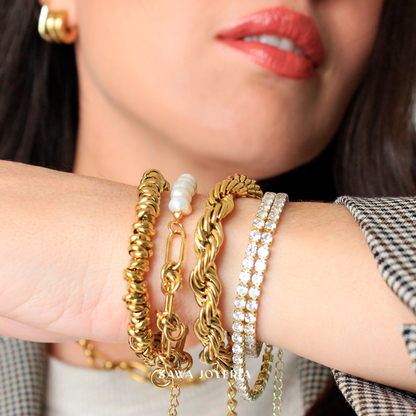 Pulsera tornillo chunky con acabado en oro de 18kt