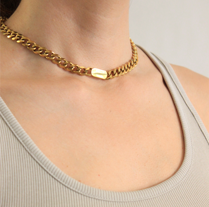 Collar cadena chunky placa